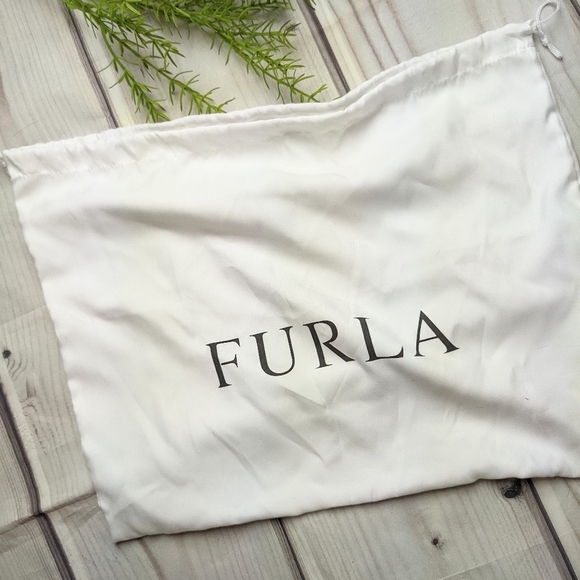 Furla | NWT Pebbled Leather Wallet - Picture 10 of 10